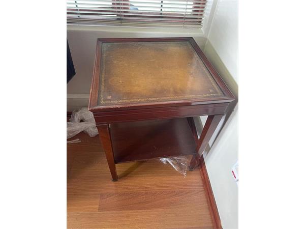 ~/upload/Lots/45644/5v74nptmghc5o/LOT 24 VINTAGE SERVING CART_t600x450.jpg